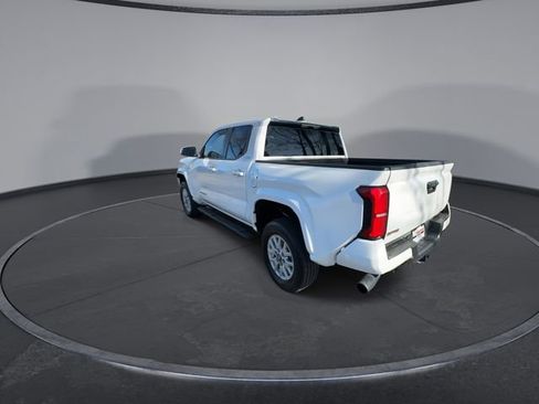 Used 2024 Toyota Tacoma SR5 image 11
