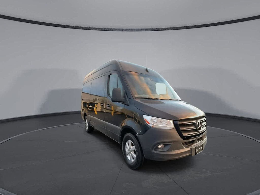 Used 2019 Mercedes-Benz Sprinter 2500 image 3