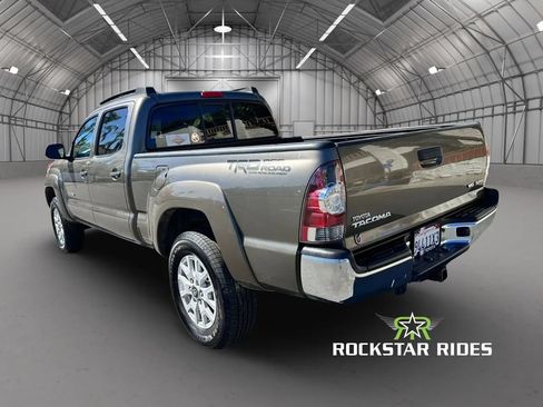 Used 2012 Toyota Tacoma 4x4 Double Cab w/ SR5 Pkg image 4