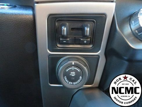 Used 2022 Ford F250 Platinum w/ Tremor Off-Road Package image 44