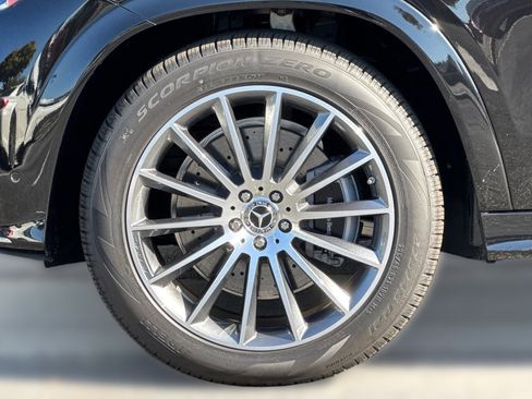 New 2026 Mercedes-Benz GLE 580 4MATIC image 11