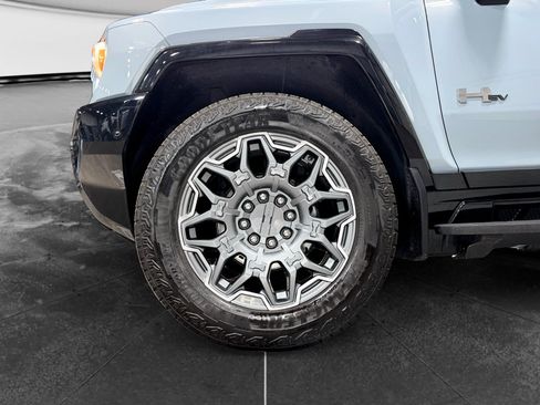 Used 2025 GMC Hummer EV 3X AWD/4WD image 31