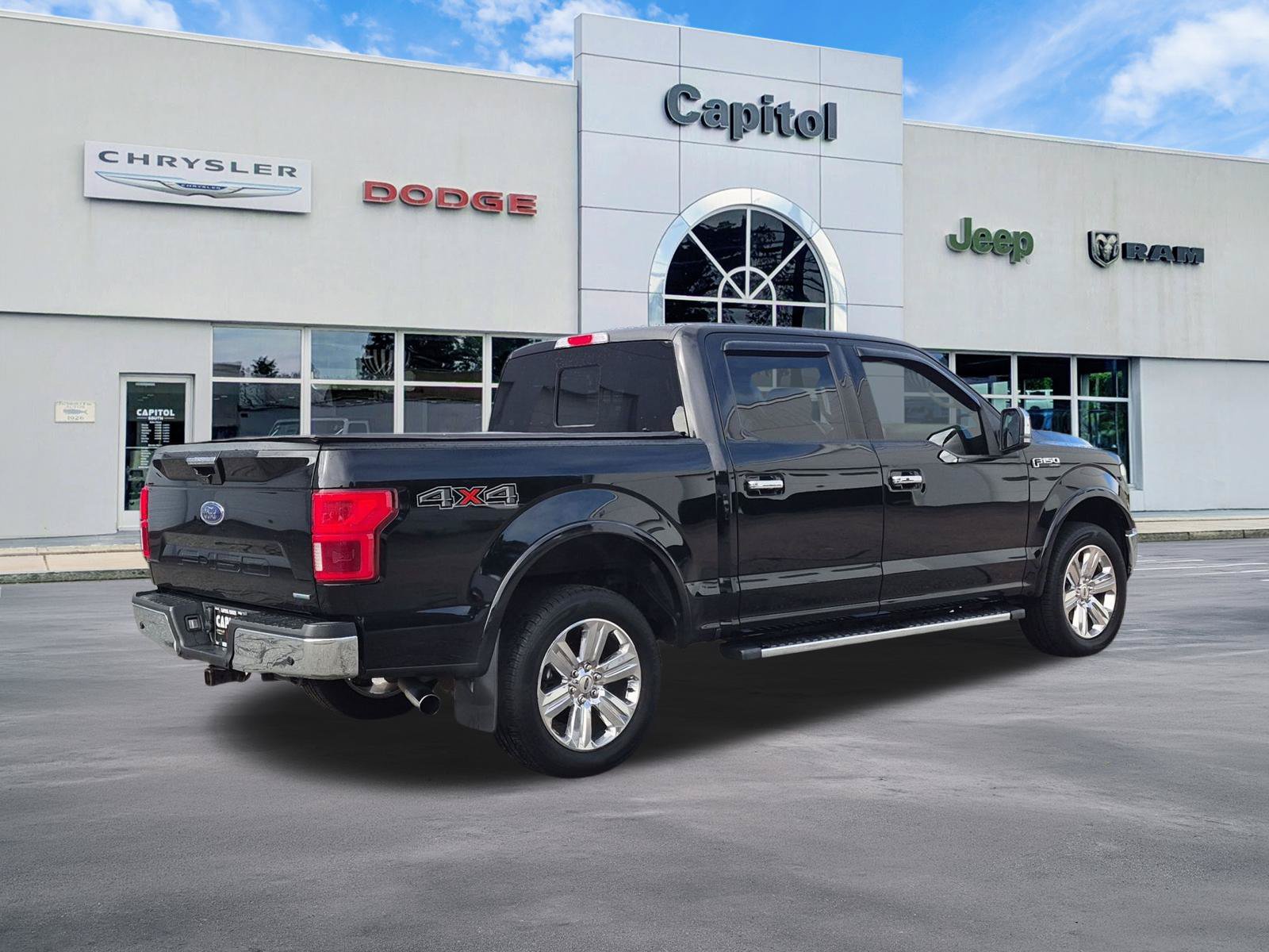 Used 2019 Ford F150 Lariat w/ Equipment Group 502A Luxury AWD/4WD image 3