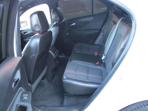 Used 2024 Chevrolet Equinox RS FWD image 18