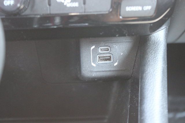 Used 2024 Jeep Compass Latitude AWD/4WD image 8