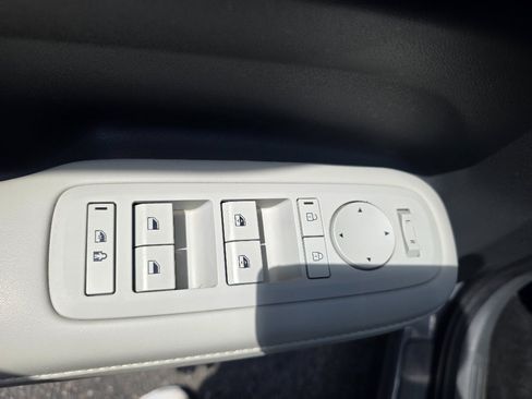Used 2024 Hyundai Santa Fe SEL FWD image 12