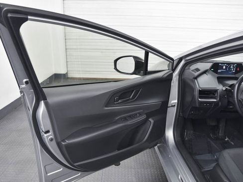 Used 2023 Toyota Prius Limited image 10