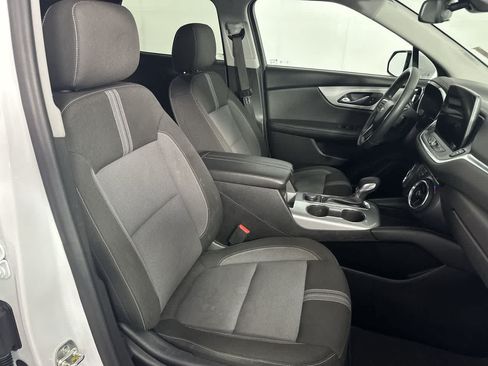 Used 2025 Chevrolet Blazer LT FWD image 19