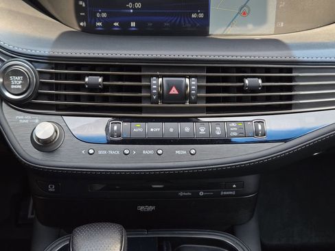 Used 2018 Lexus LS 500 F Sport w/ Accessory Package (Z1) RWD image 20
