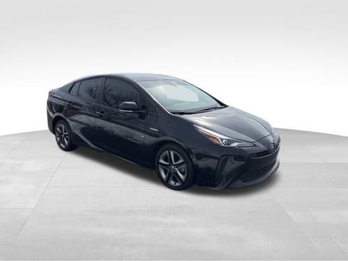 Used 2019 Toyota Prius L Eco image 6