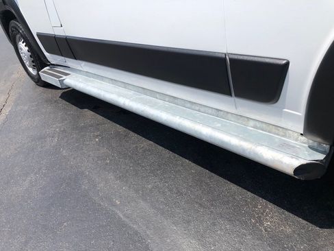 Used 2025 RAM ProMaster 2500 w/ U-Haul Equipment Group FWD image 14