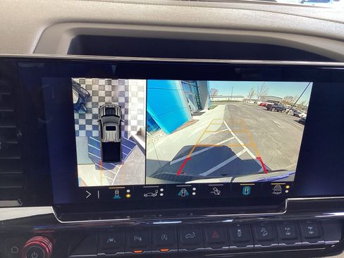 Used 2023 Chevrolet Silverado 1500 ZR2 w/ ZR2 Bison Edition AWD/4WD image 18