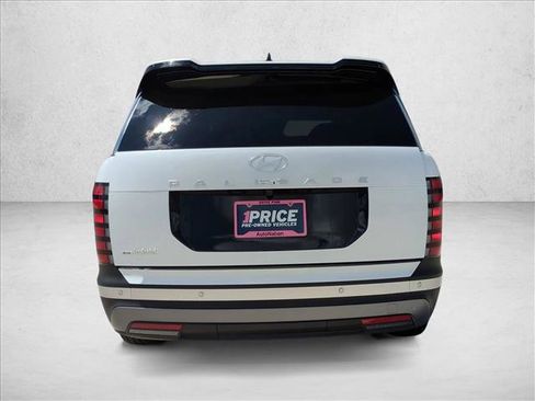 Used 2026 Hyundai Palisade FWD Hybrid image 7
