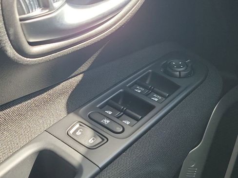 Used 2021 Jeep Renegade Latitude image 29