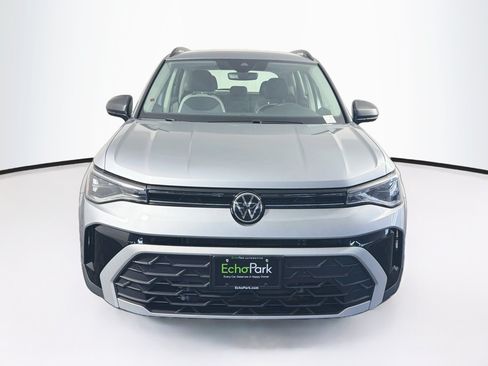 Used 2025 Volkswagen Taos S FWD image 2