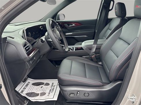 New 2026 Chevrolet Traverse Z71 image 7