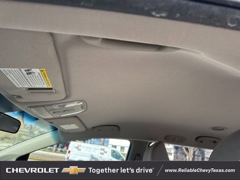 Used 2018 Kia Sedona L image 23