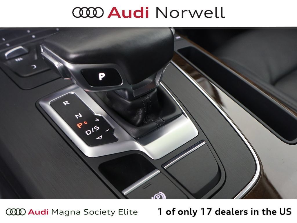 Used 2020 Audi Q5 2.0T Premium w/ Convenience Package AWD/4WD image 4