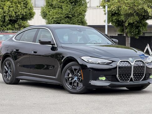 Used 2023 BMW i4 eDrive35 w/ Premium Package RWD image 2