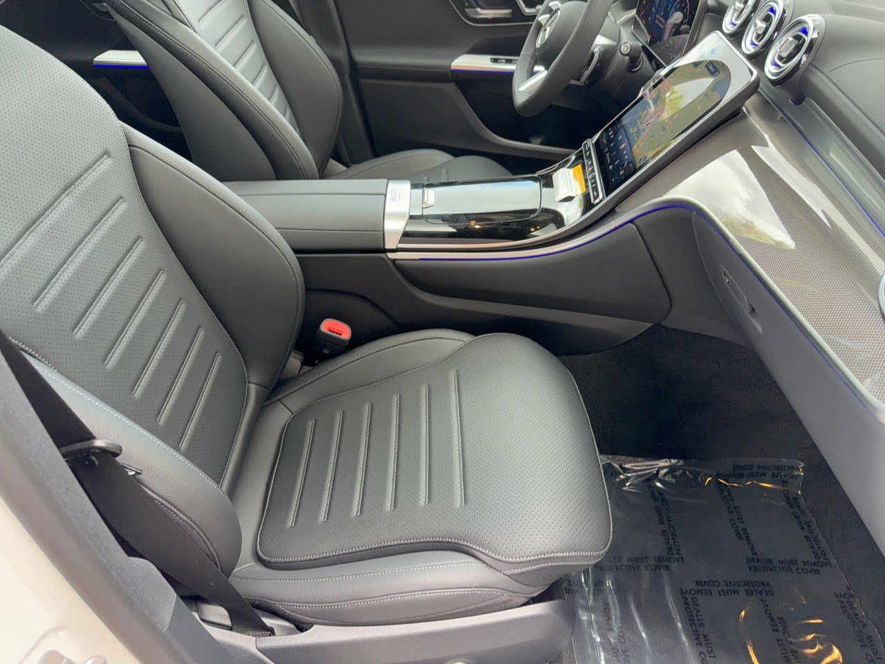 Used 2027 Mercedes-Benz GLC 300 image 30