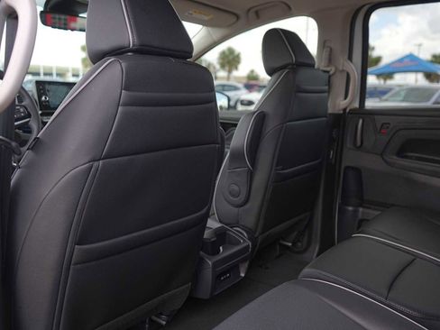 Used 2026 Honda Odyssey Elite image 13