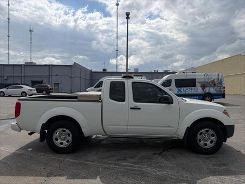 Used 2020 Nissan Frontier S w/ S Utility Package RWD image 9