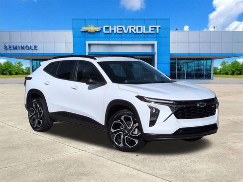 Used 2024 Chevrolet Trax RS w/ Sunroof Package image 1