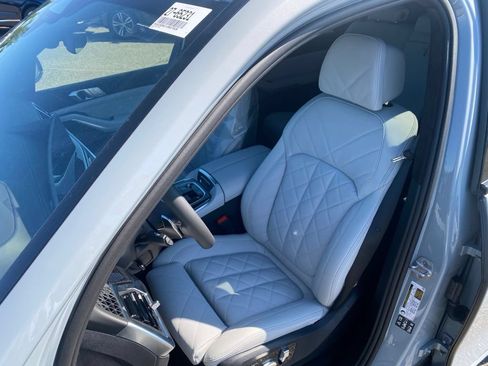 New 2027 BMW X7 xDrive40i w/ M Sport Package AWD/4WD image 12