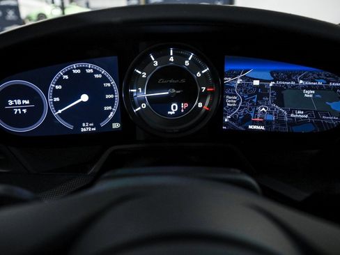 Used 2022 Porsche 911 Turbo S image 38