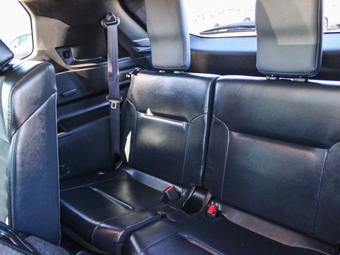 Used 2022 Mitsubishi Outlander SE image 19