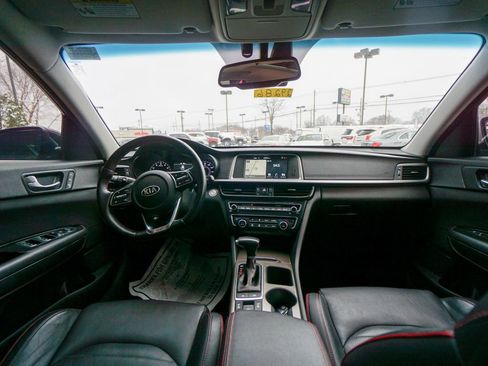 Used 2020 Kia Optima SX image 2