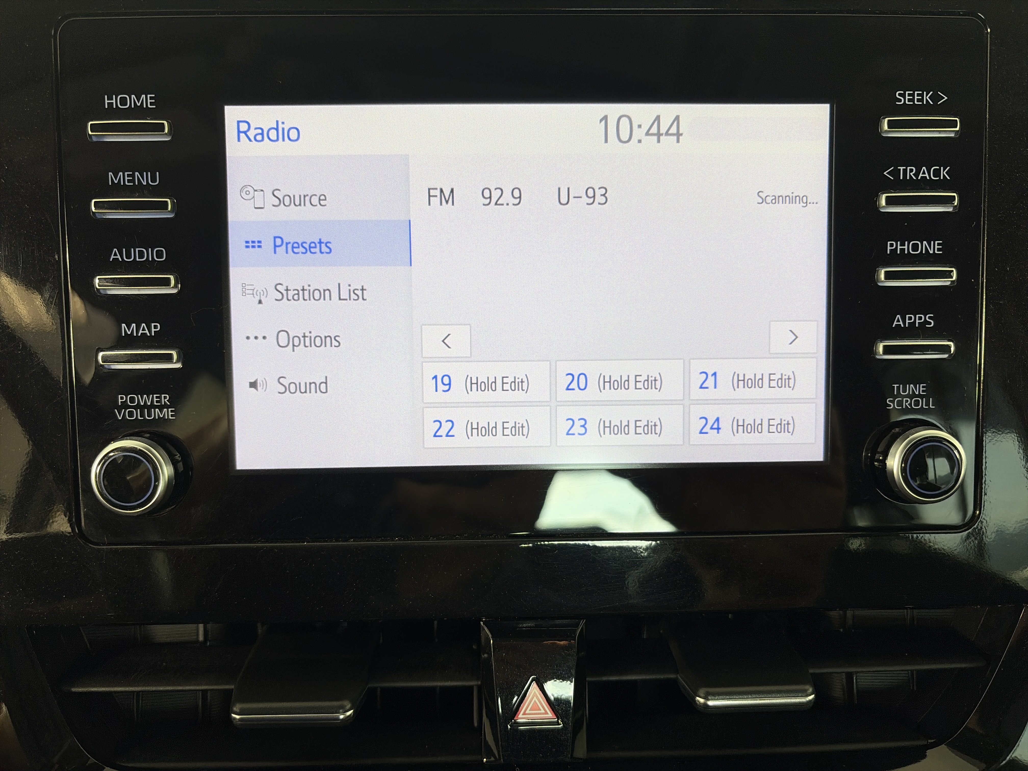 Used 2024 Toyota Camry SE FWD image 18