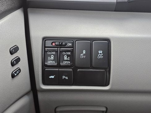 Used 2012 Honda Odyssey Touring image 35