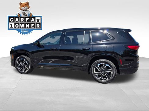 Certified 2025 Buick Enclave Sport Touring FWD image 4