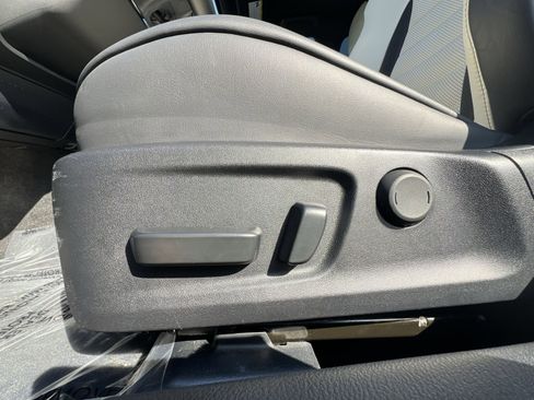 Used 2025 Lexus IS 350 F Sport image 14