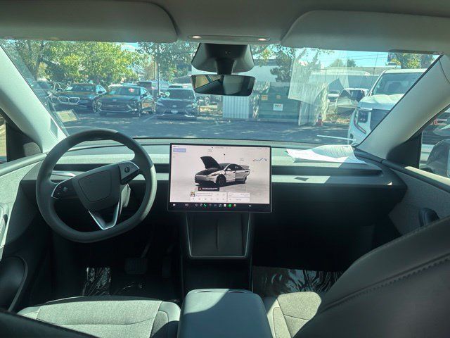 Used 2026 Tesla Model Y AWD image 31
