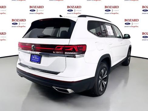 Used 2024 Volkswagen Atlas SE image 8