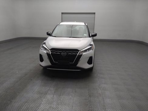 Used 2024 Nissan Kicks S FWD image 15