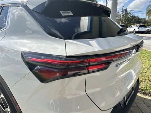 New 2026 Chevrolet Equinox EV LT image 22