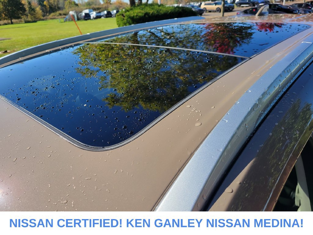 Certified 2024 Nissan Rogue SV w/ SV Premium Package AWD/4WD image 17