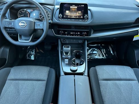 New 2026 Nissan Rogue SV AWD/4WD image 3