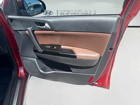 Used 2017 Kia Sportage SX image 32