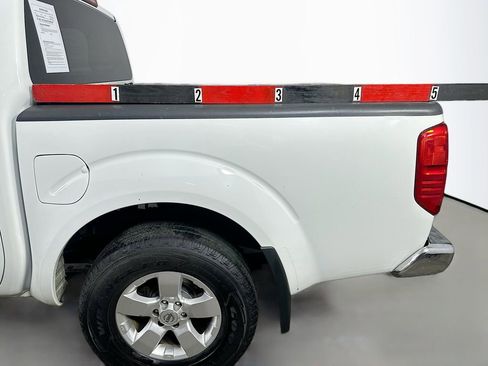 Used 2012 Nissan Frontier SV AWD/4WD image 31