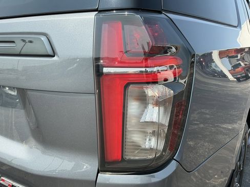 Used 2021 Chevrolet Suburban RST w/ Rear Media and Nav Package image 16