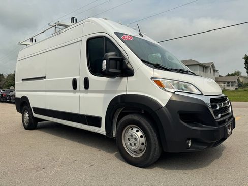 Used 2023 RAM ProMaster 3500 w/ Premium Appearance Group FWD image 3