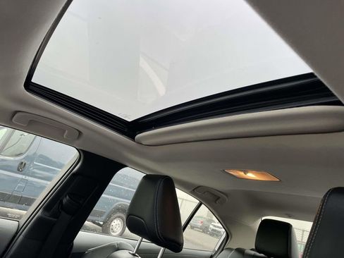 Used 2022 Toyota Corolla XLE image 37