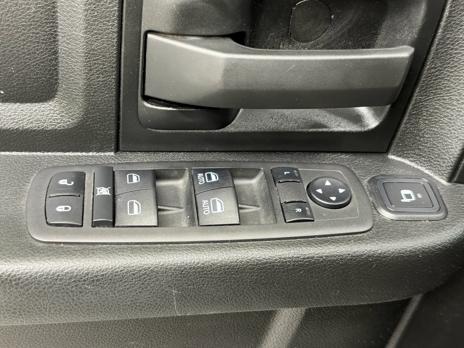 Used 2023 RAM 2500 Tradesman AWD/4WD image 25