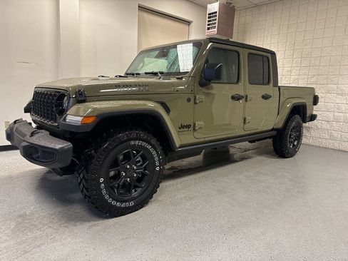 New 2026 Jeep Gladiator Willys image 13