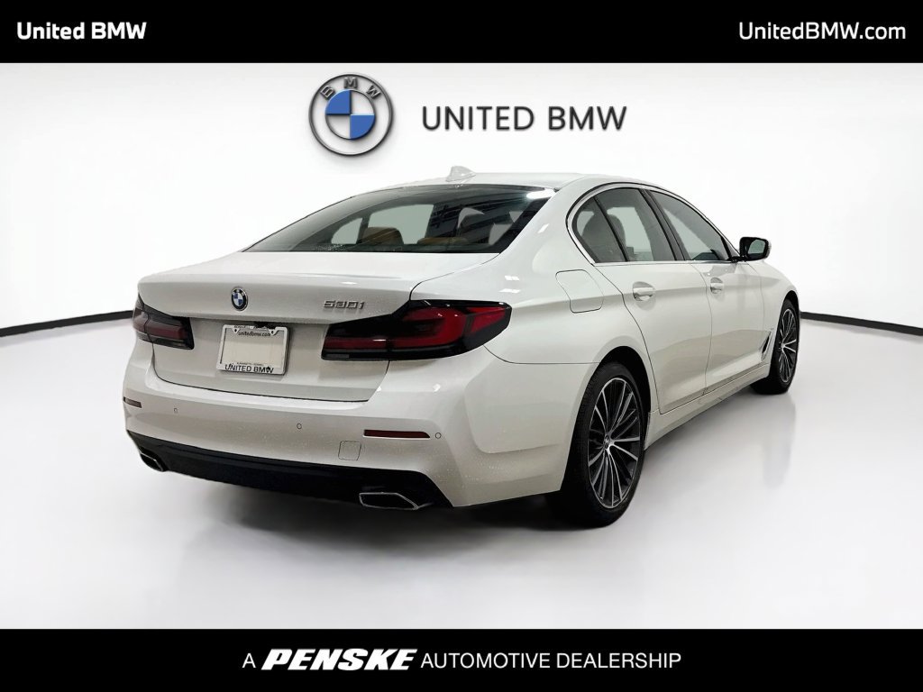 Certified 2023 BMW 530i w/ Premium Package RWD image 5