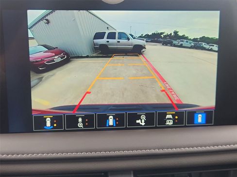 Used 2024 Chevrolet Suburban LT w/ LT Signature Plus Package RWD image 14